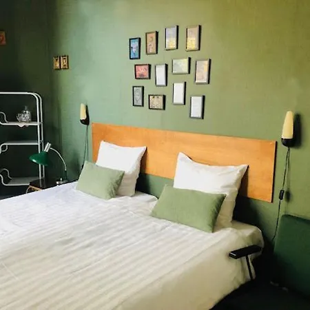 Logis Pastis Szálloda