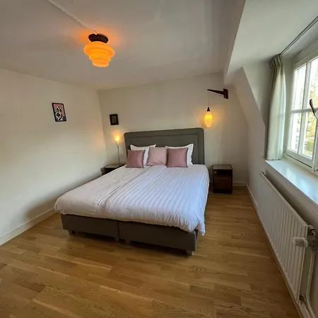 Logis Pastis Szálloda 2*