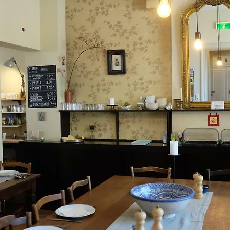 Logis Pastis 2* Maastricht