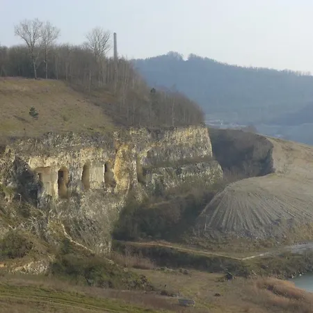 Szálloda Logis Pastis