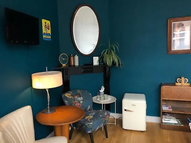 Hotel Logis Pastis 2*