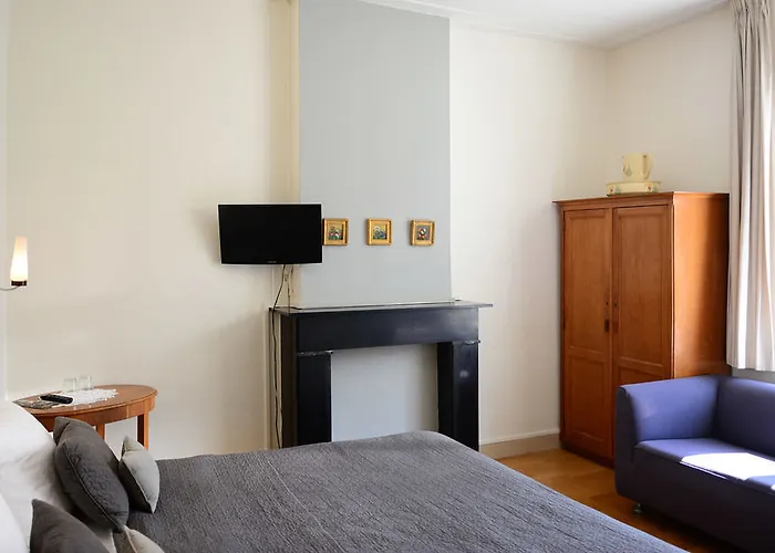 Logis Pastis Hotel 2*