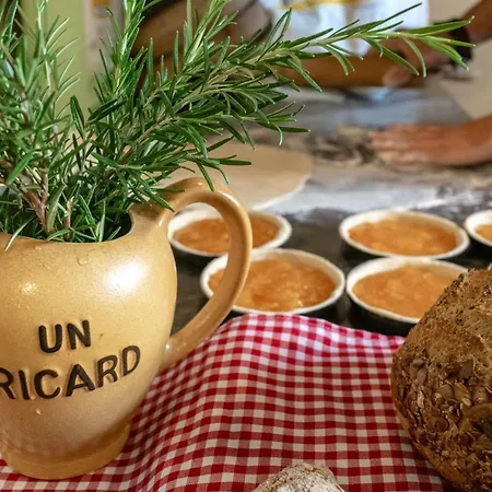 Logis Pastis 2* ماسترخت